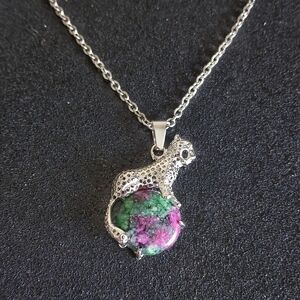 Ruby zoisite silver leopard pendant  20" silver stainless steel necklace New